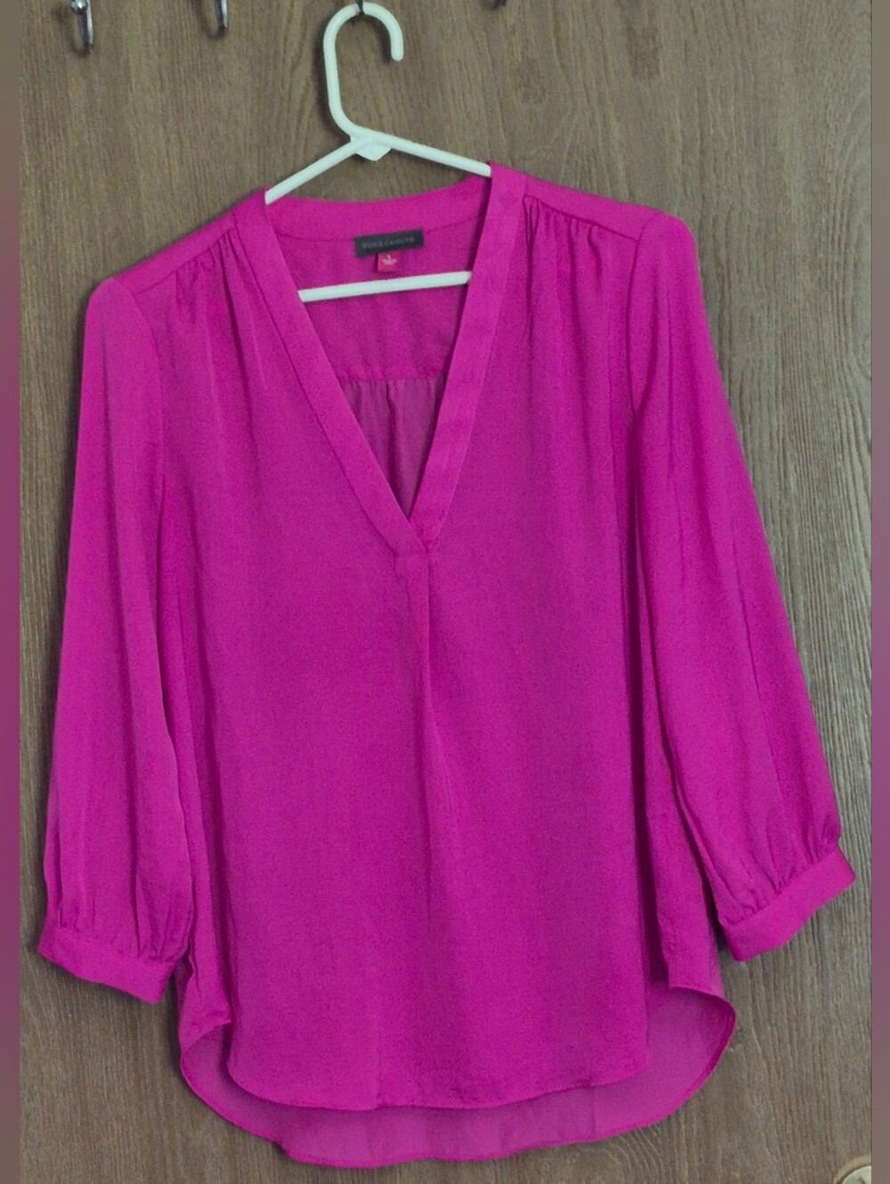 Vince Camuto Rumpled Satin V-Neck Lightweight Blouse Small